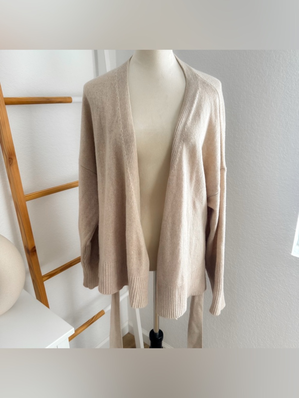 Cuyana Cashmere Wrap Sweater Cardigan in Tan Cream - Picture 4 of 14
